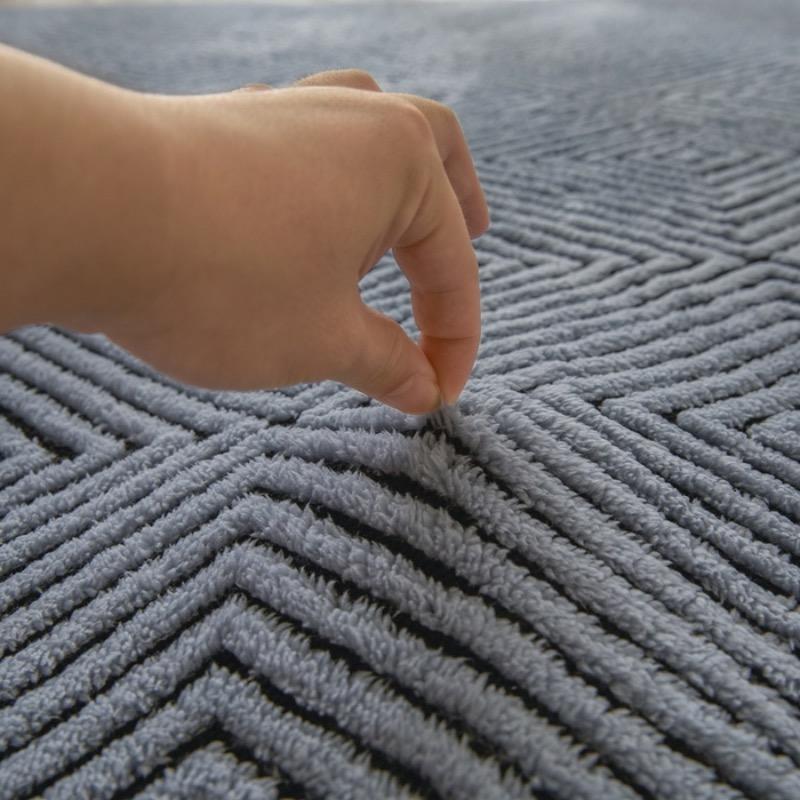 Soft Warm Mattress Cover with All Around Elastic Band Coral Fleece Mattress Cover Bed Linen Double Queen King Mattress Protector