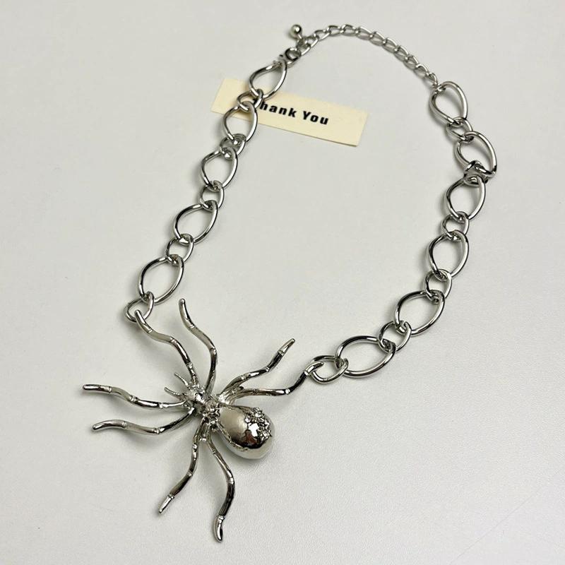 Exaggerated Rhinestone Metal Giant Spider Pendant Necklace Women's 2025 New Vintage Choker Ring Brooch Punk Party Jewelry Access