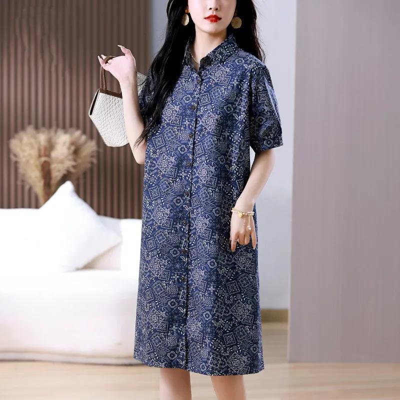 

Женское синее принтованное короткое платье-рубашка с лацканами на пуговицах M темно-синий