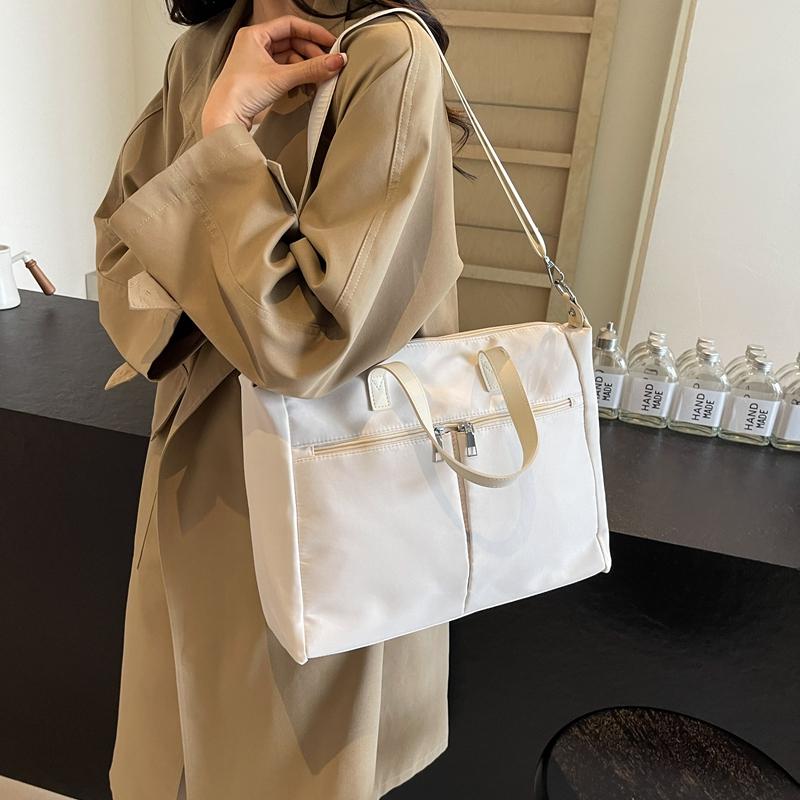 Большая вместительная женская сумка через плечо — фото 5