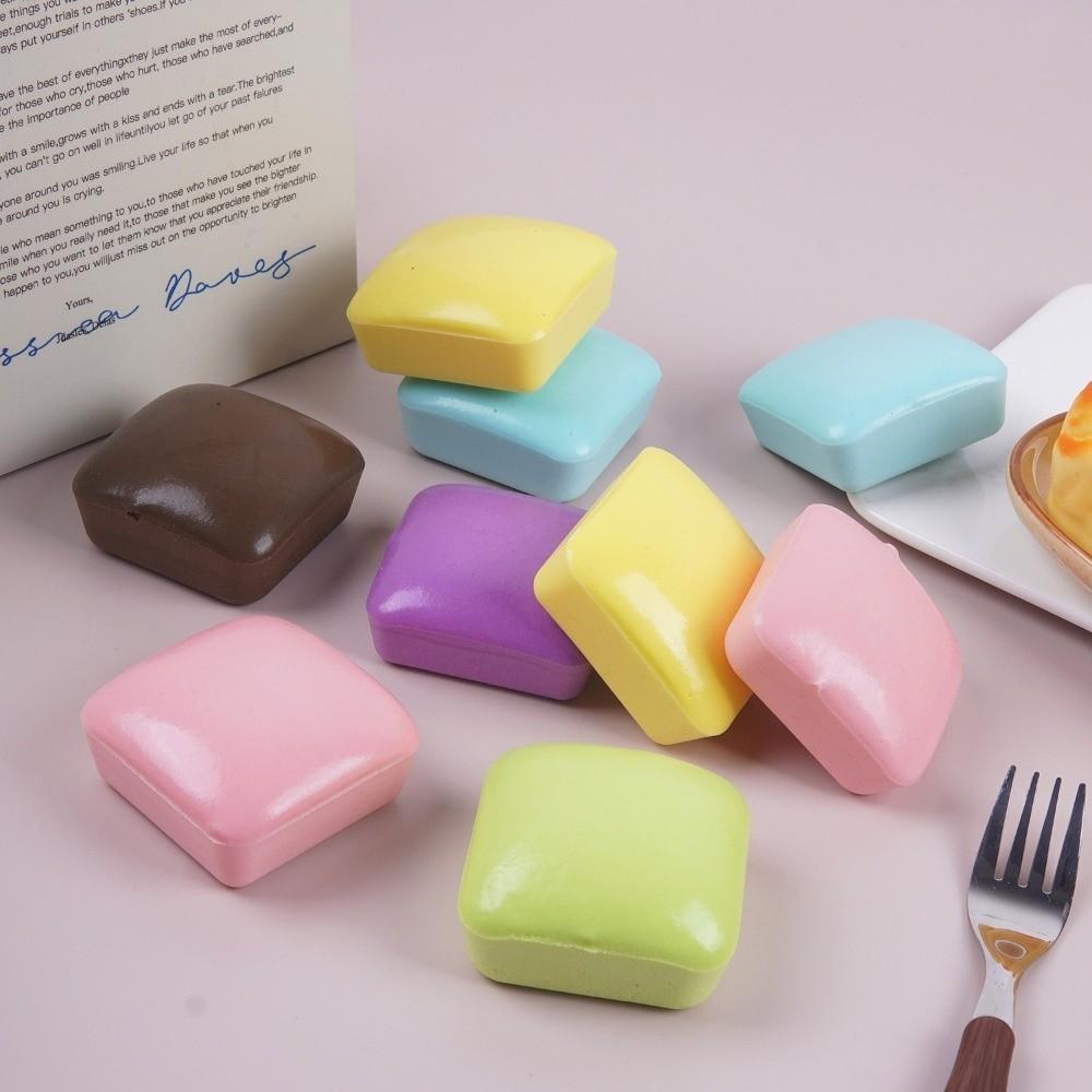 Quadratisches Brot Squishy Spielzeug Superweiches Toast Fidget Spielzeug Toast Langsam Rückprall Spielzeug Schreibtischspielzeug für das Büro