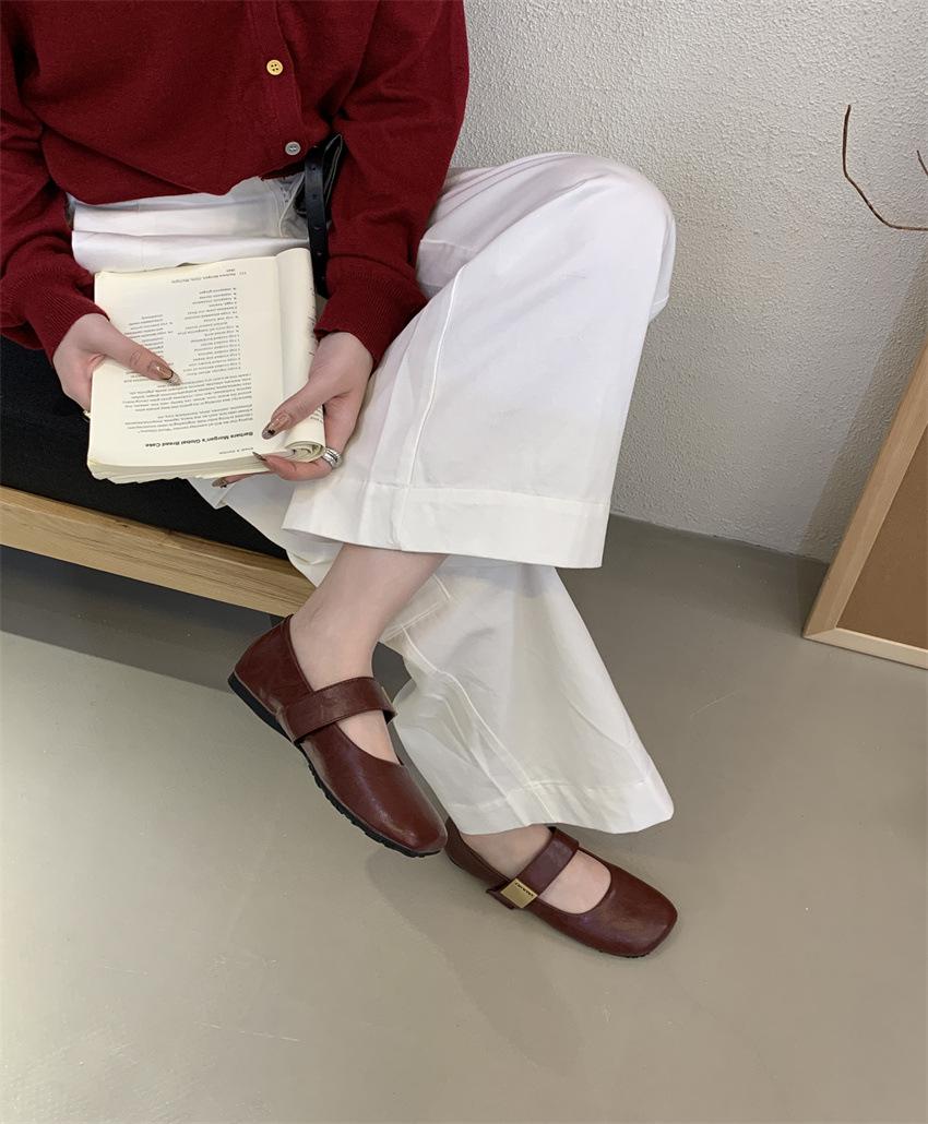 

5cm height increase, small Mary Jane shoes women s 2025 new summer shallow mouth square head one-word buckle soft-soled single shoes 39 красный