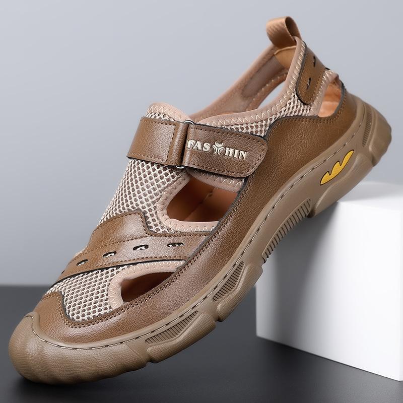 2025 Spring and Summer New Men's Casual Shoes Mesh Sandals Summer Fashion Korean Version Hollow Hole Shoes Outdoor Foreign Trade