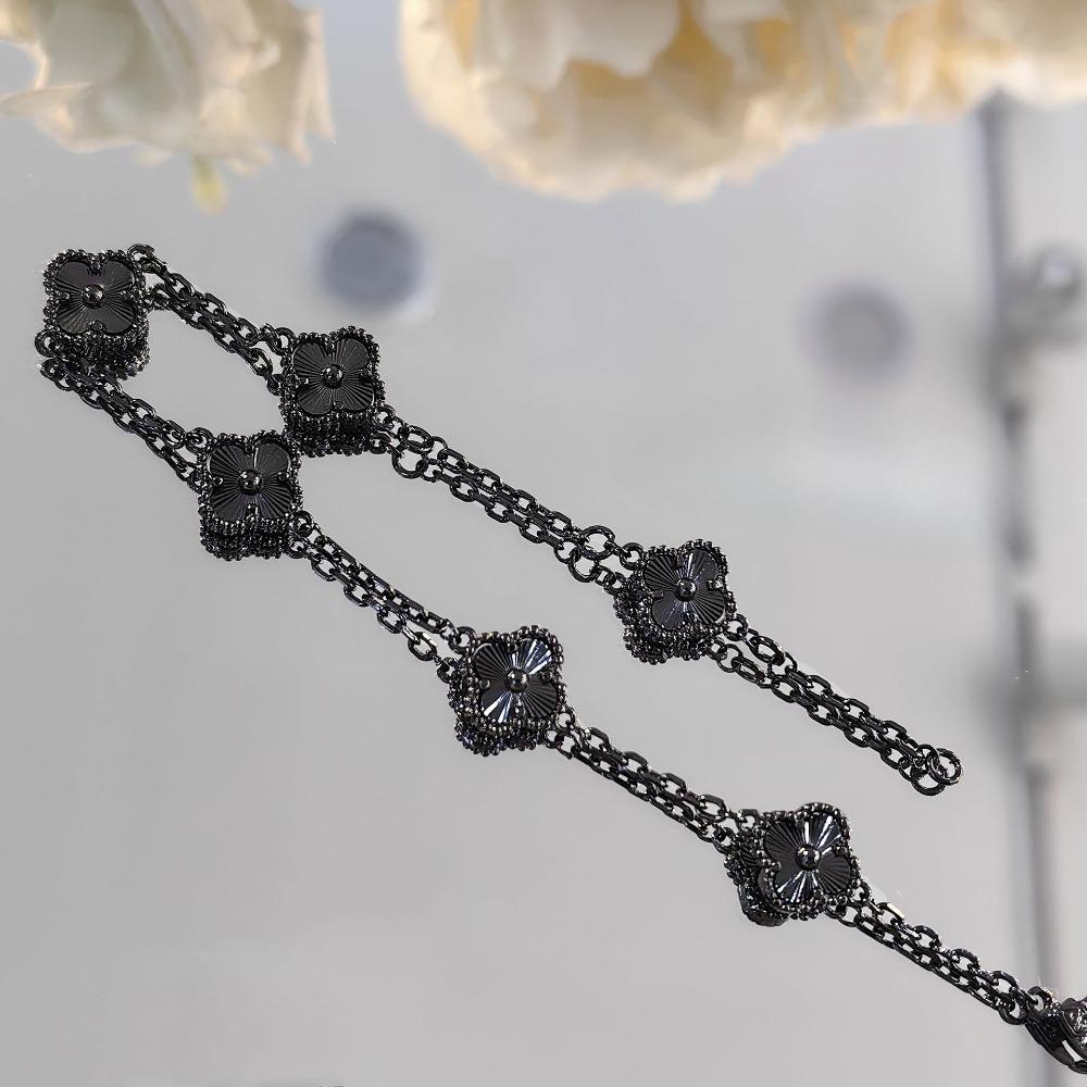 Laser Mini Sechsblüten Kleeblatt Armband - Luxuriöses und Hochwertiges Armband für Damen