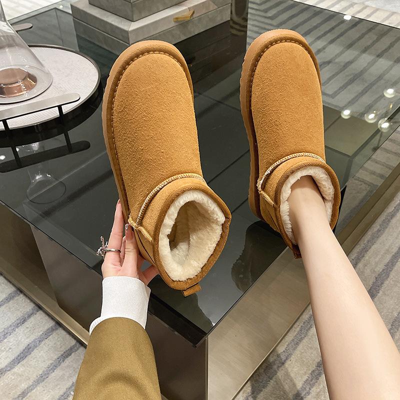 Snow Boots Women's Autumn and Winter New Velvet Thickened Cotton Shoes Student Flat-soled Short Cotton Boots