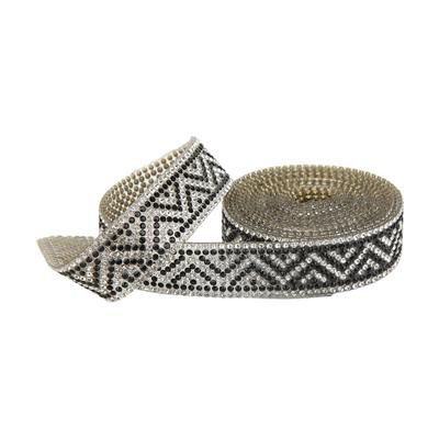 Catena di Strass 2 Iarde 2 cm Larghezza Colori Lucidi Lucenti Texture Artigianato Fai da Te Nastro per Matrimonio