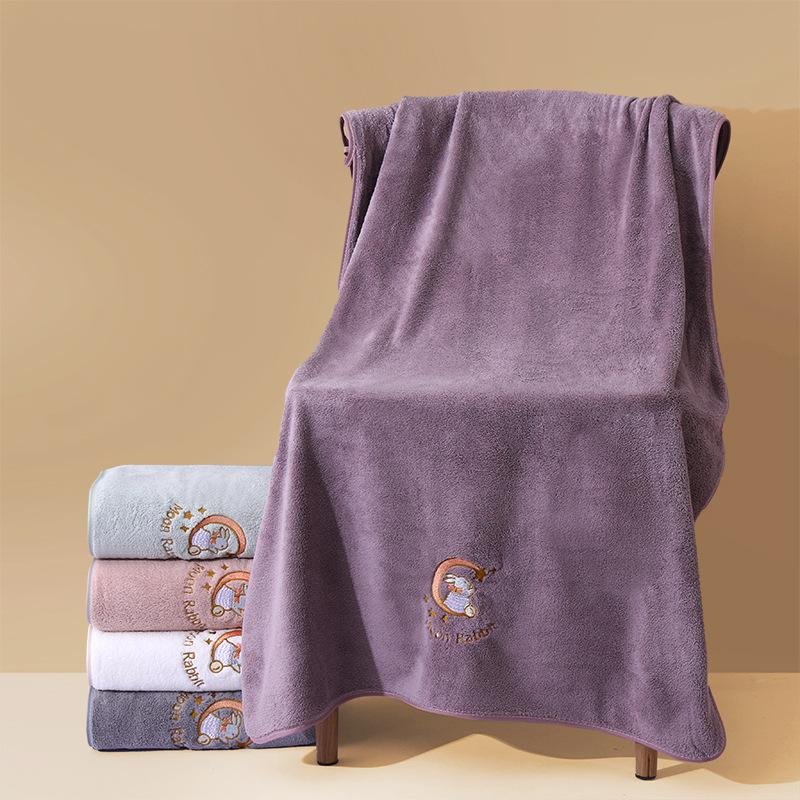 Coral Fleece Bath Towel with Embroidered Logo Thickened Soft Cotton Home Use Non-Shedding Hair Large Bath Towel