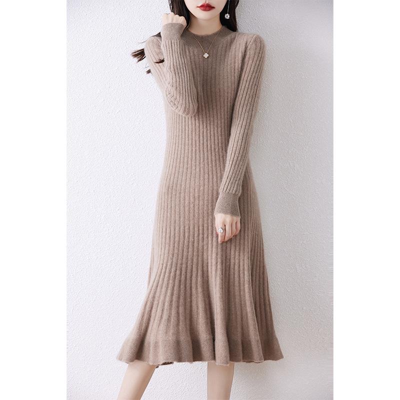 Elegant Women's 100% Pure Wool Knit Dress - Slimming, Round Neck, Long Cashmere for Autumn and Winter