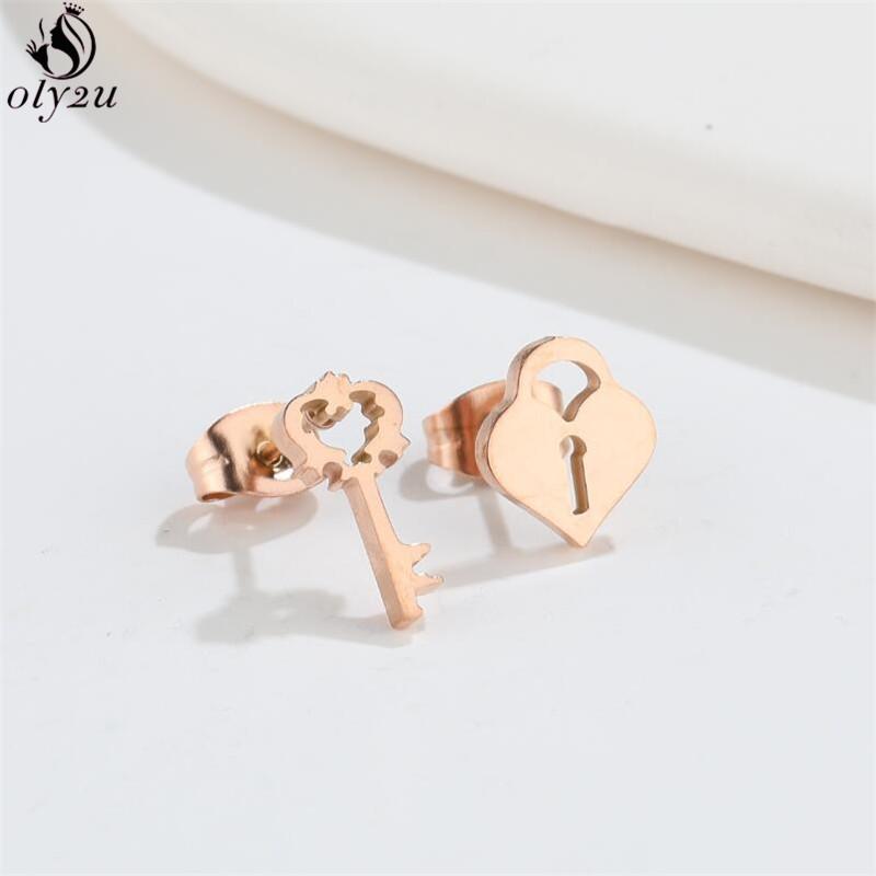 Asymmetry Stainless Steel Key Lock Earring for Women Rabbit Carrot Piercing Jewelry Girls Earrings Gifts Accessories
