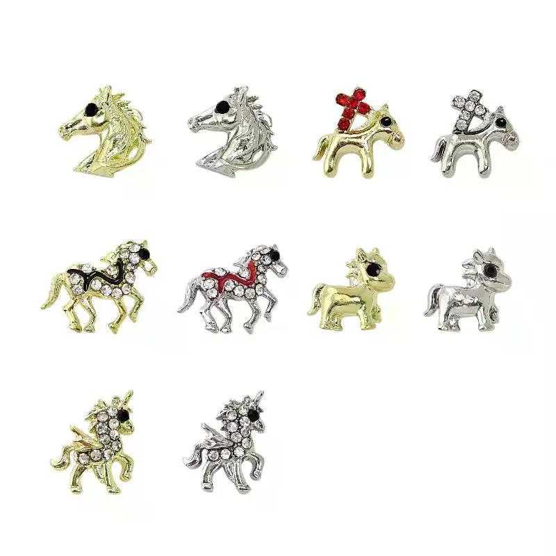 10 Stück Legierung Pony Nagelkunst-Anhänger 3D Kleines Pferd Nagelzubehör DIY Schmuck Maniküre Dekoration Jahr des Pferdes Nagelbastelarbeiten