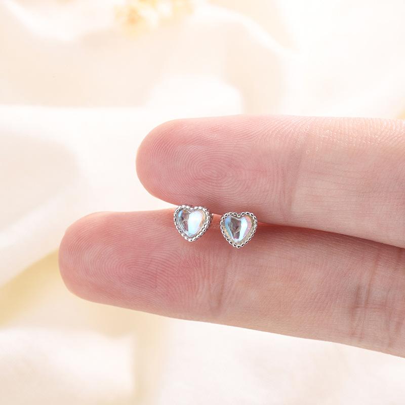 S925 Silver Heart Moonstone Stud Earrings For Women Helix Cartilage Screw Back Hypoallergenic Healing Jewelry