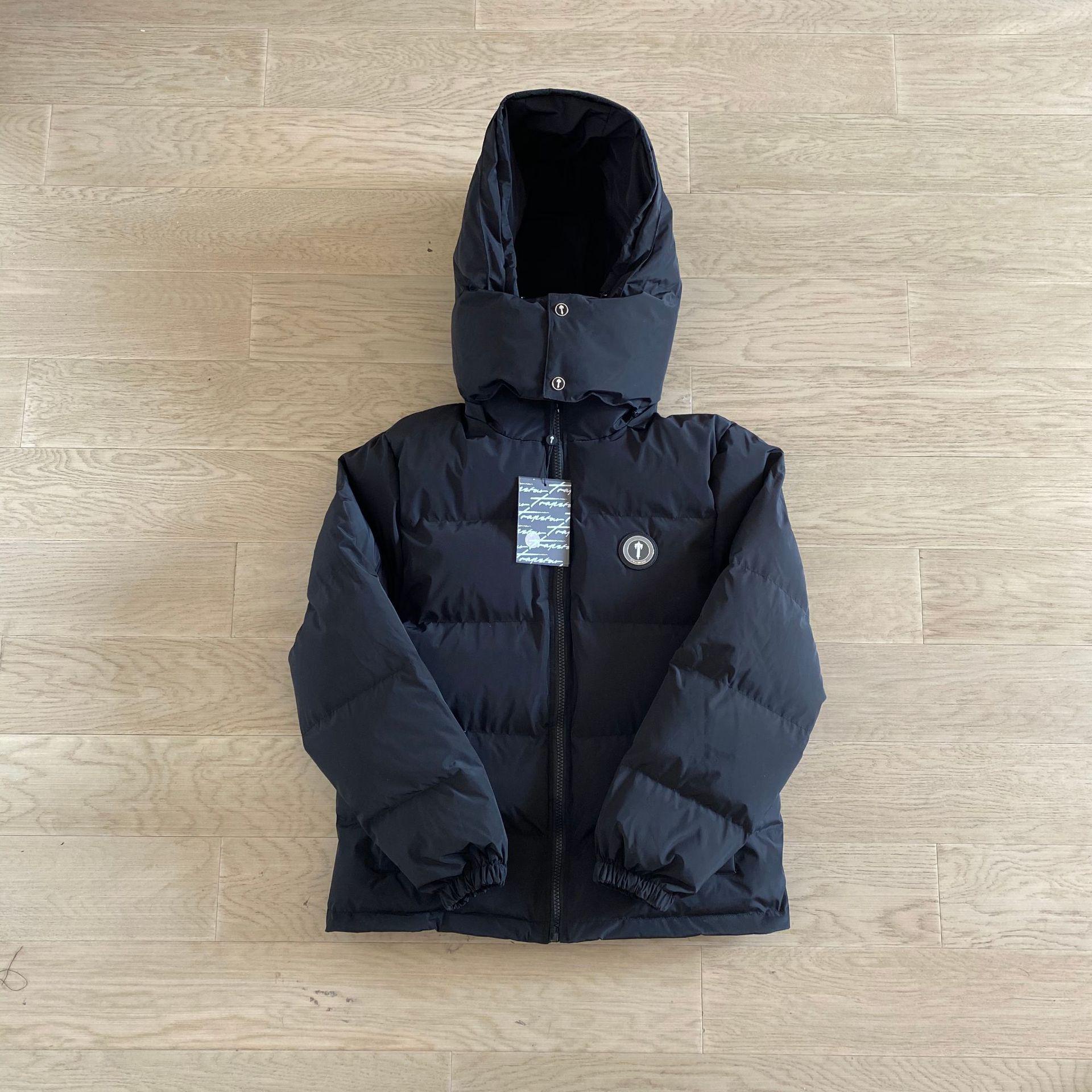 Trapstar Retro Baumwolljacke mit Stehkragen und kleinem gesticktem Logo, Blau, Lockere Passform für Paare M