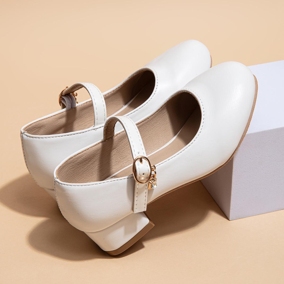 

Дитячі туфлі на товстому каблуці легкий горловину однокласники Туфлі на підборах для дівчаток Туфлі на підборах для дівчаток 27-31 beats 5 pairs