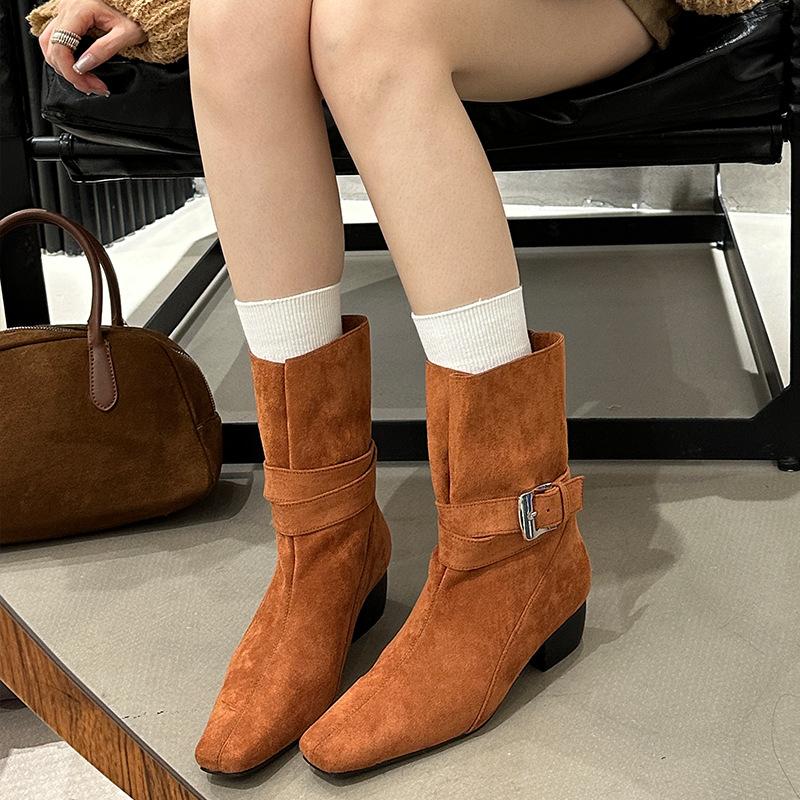 

Short boots women s 2025 autumn and winter new women s boots suede boots short boots western cowboy boots knight boots martin boots 39