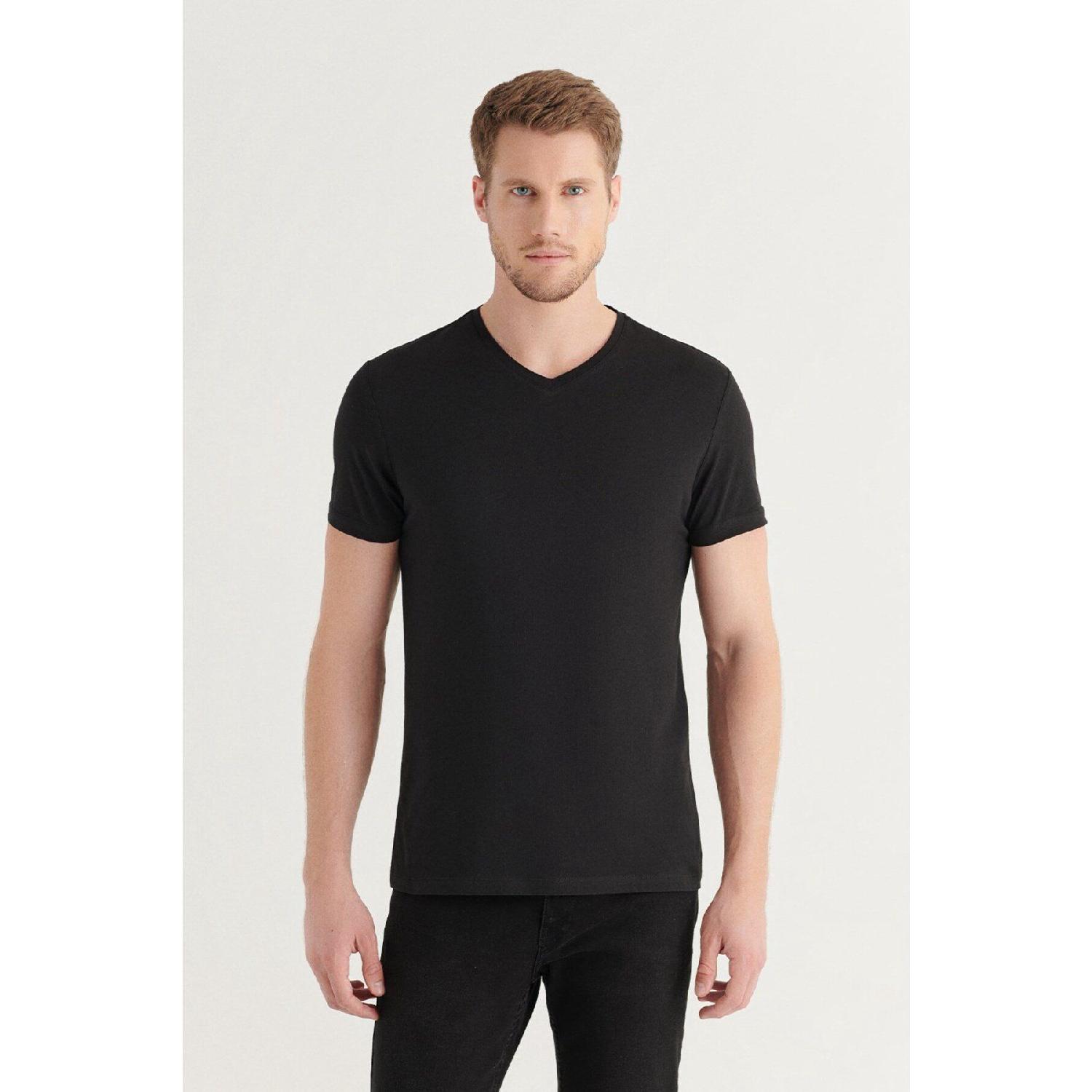 

Мужская черная футболка стандартного кроя из 100% хлопка с v-образным вырезом E001001 XS