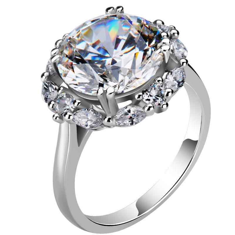 Exquisite Queen Style 5 Carat Imitation Adjustable Ring With Unique Animal Design