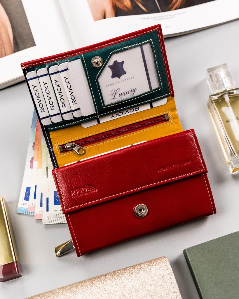 Women's leather wallet with snap closure - Rovicky