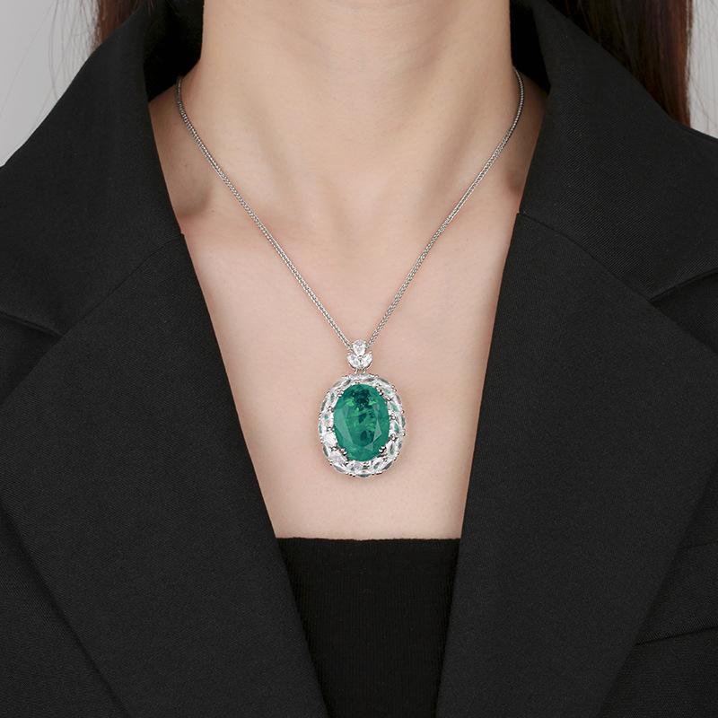 Bijoux Fond Cuivre Plaqué Or Pendentif Émeraude de Simulation Collier Gros Denier 18 * 25