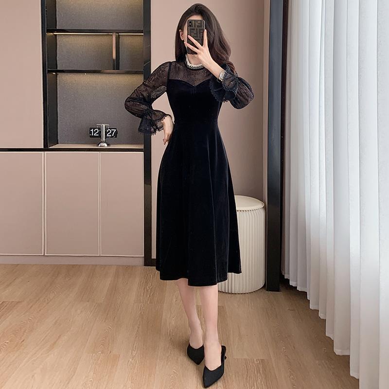 In-Stock Autumn & Winter Lace Mesh Flared Sleeve Swing Dress for a Chic Look