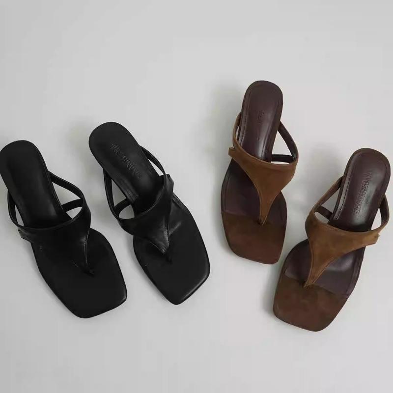Vierkantkopf dünne Katze und französischer Nischendesigner neue vielseitige Flip-Flops Mode Vierkantkopf Halbsandalen Damen