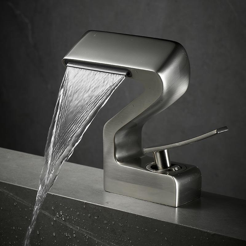 Bathroom Basin Faucets Gold Waterfall Hot and Cold Mixer Taps Black Brass Toilet Sink Water Crane New Style