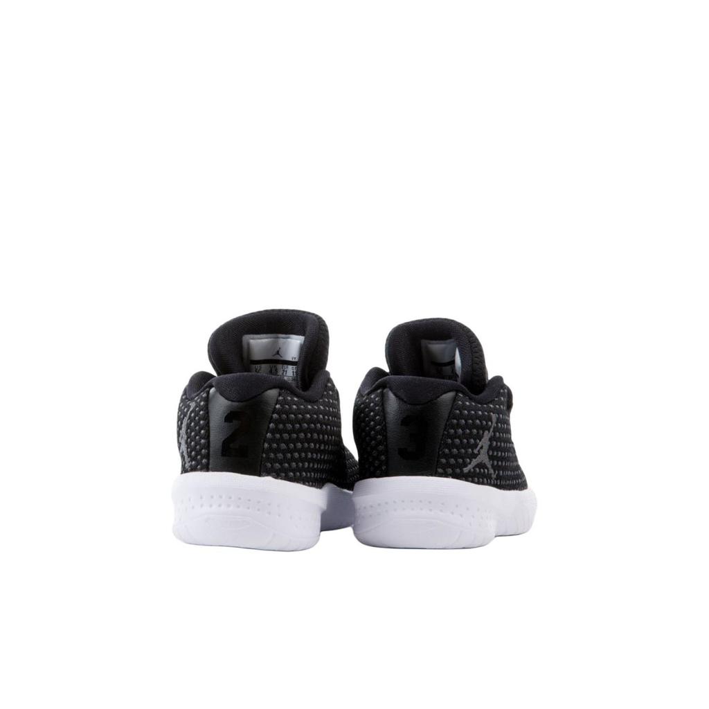 Jordan B. Fly Versatile Comfortable Lightweight Shock Absorbing Low Top Walking Shoes Baby Shoes Black 881447-011