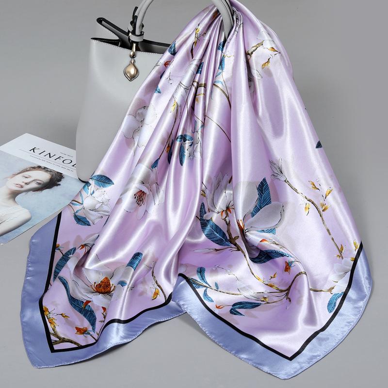Foulard quadrato in seta stile influencer: Sciarpa da collo da donna alla moda, Sciarpa, Protezione solare, Garza stampata, Accessorio per abbigliamento professionale