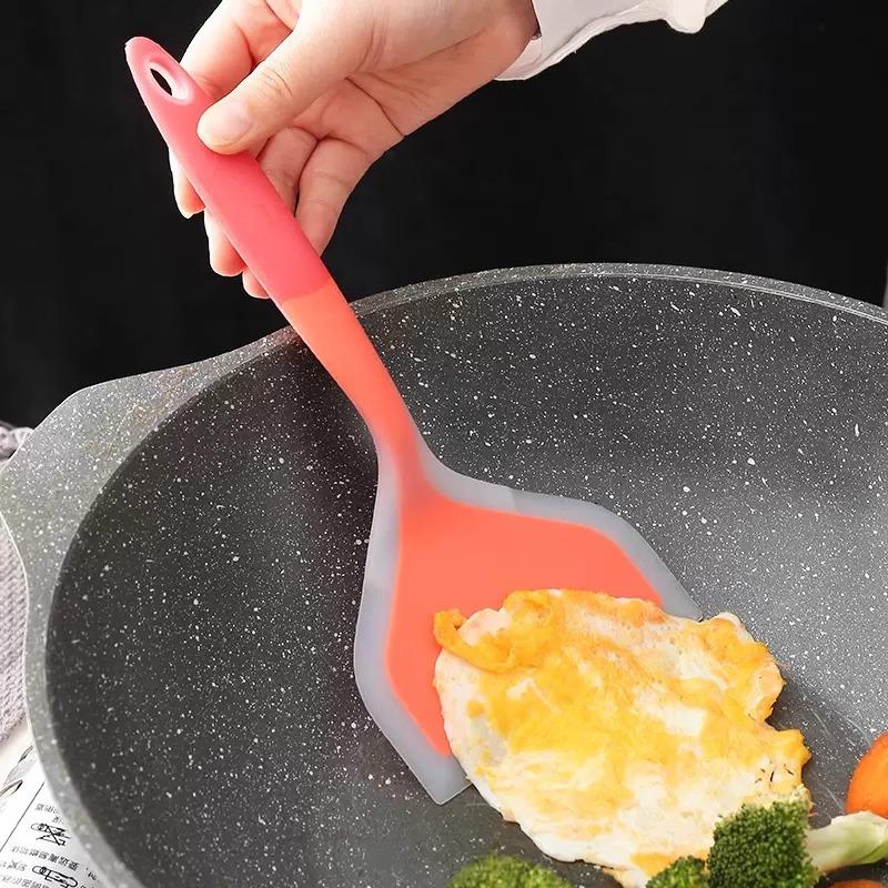 Non-stick Pan Spatula That Won't Damage The PanBaking Spatula Kitchen Household Stir-frying Spatula