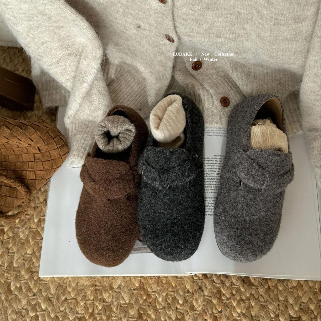 2025 autumn and winter new round head belt buckle woolen thick-soled deep mouth Boken women's single shoes casual Doudou shoes