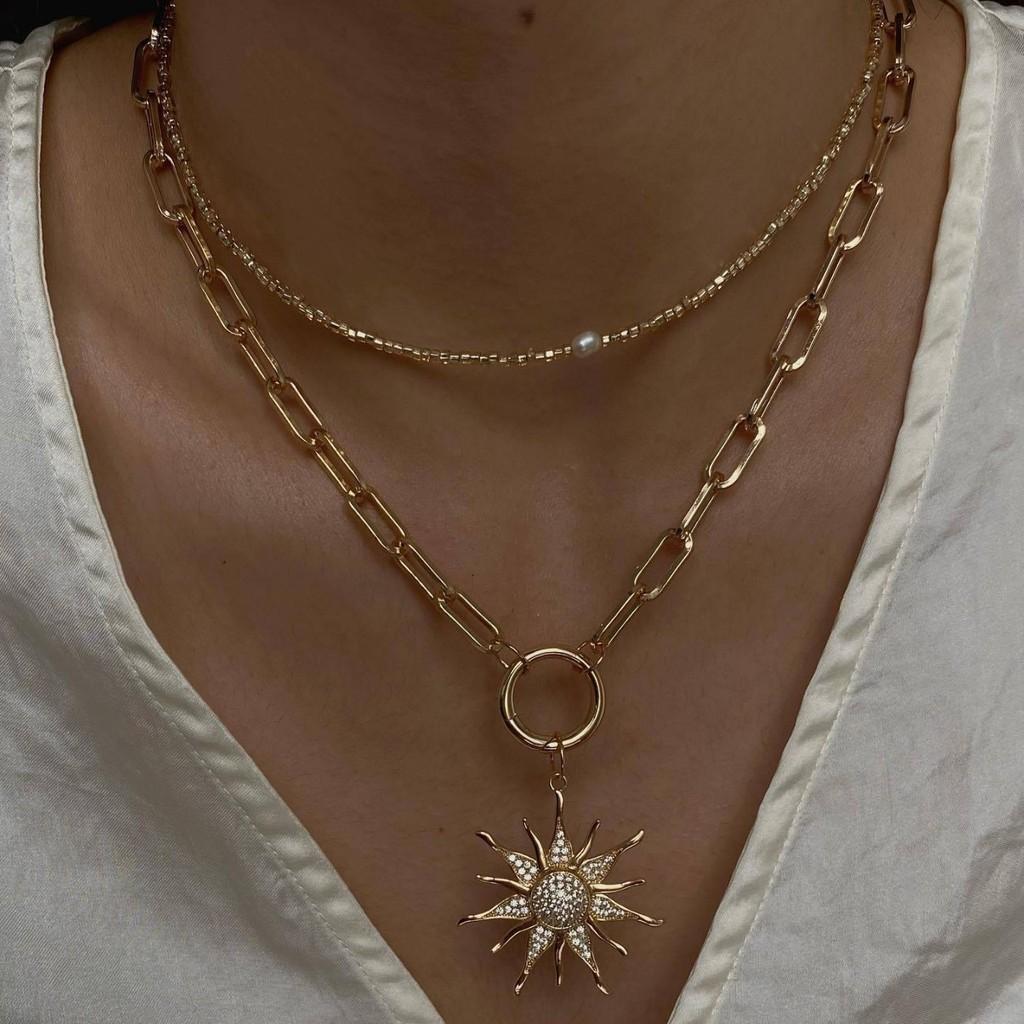 Élégant Collier Pendentif Tournesol Pour Femmes En Alliage de Zinc et Style Tendance