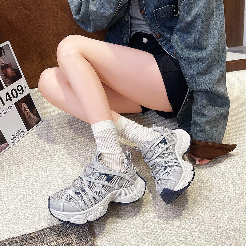 Spring new sports and leisure shoes sports shoes breathable women's laces spring low help high small