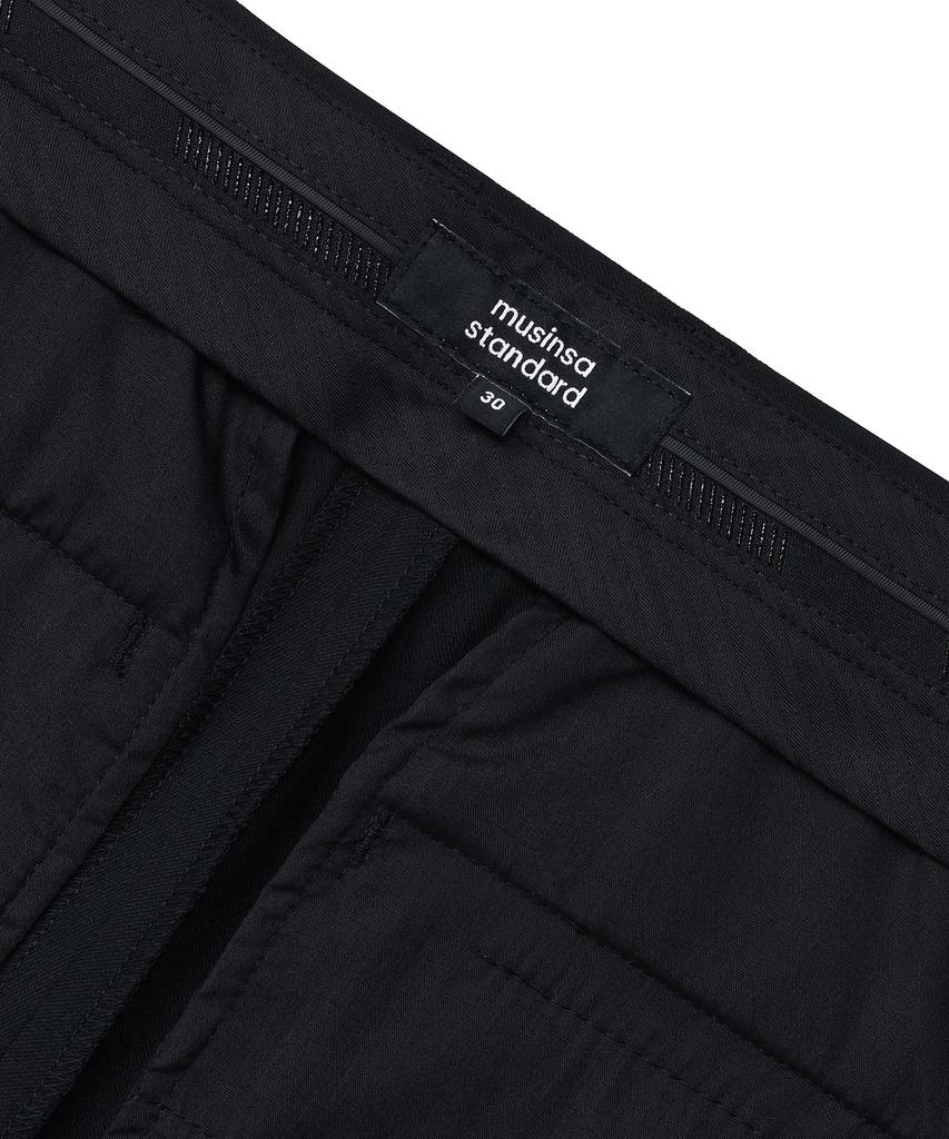 Musinsa Standard [Stitching Detail] Raw Edge Cutting Wide Slacks [Black]