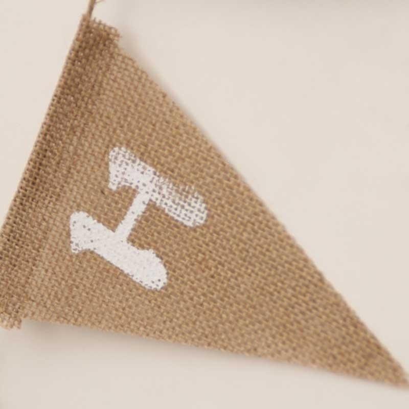 New Vintage Burlap HAPPY BIRTHDAY Banner Party Bunting Decor Garland 13 Flags 16*13cm Brown Burlap + Whi