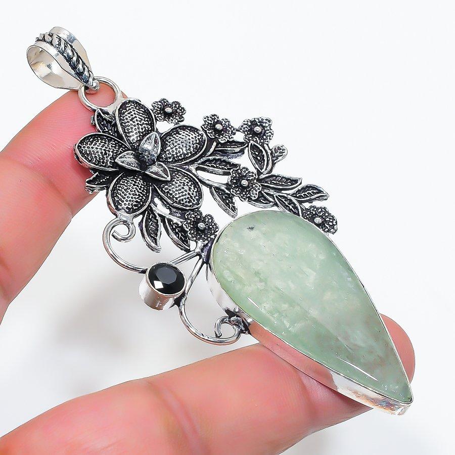 

Natural Green Apatite, Spinel 925 Sterling Silver Jewelry Pendant 3.55 G2a80
