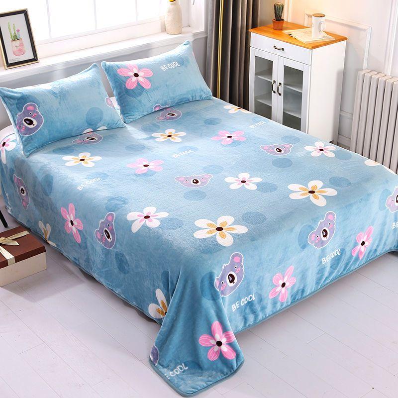 Cute Cartoon Print Blanket - Soft Milk Velvet, All-Season Cozy Bedspread, Family - Perfect Christmas Present, Blanket For Bed, Playful Design