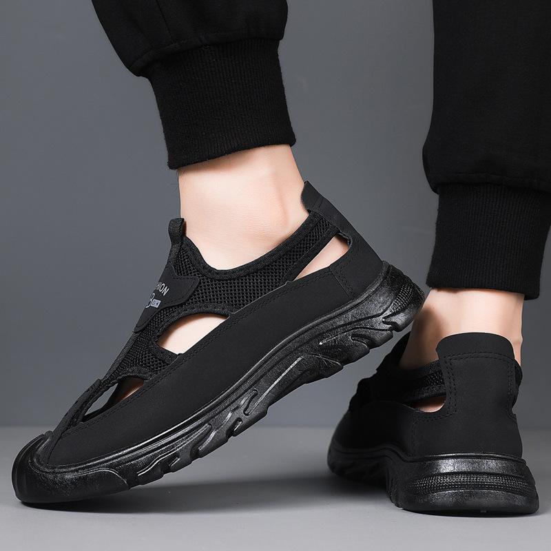 Summer new men's hole shoes breathable and lightweight hollow mesh shoes mountaineering and wading thin sandals