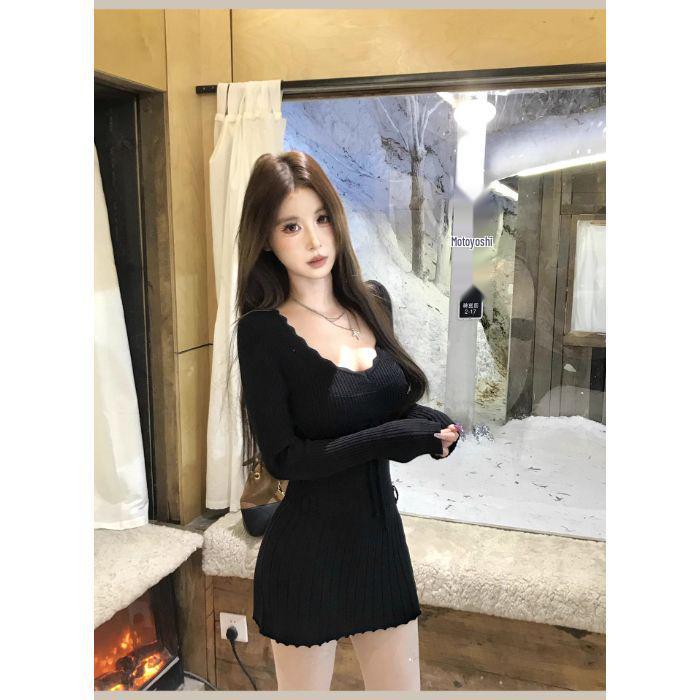 French Style Knit Dress: Lace-Up Waist, Slim Fit, A-Line Short Skirt, Women's Body-Hugging Design