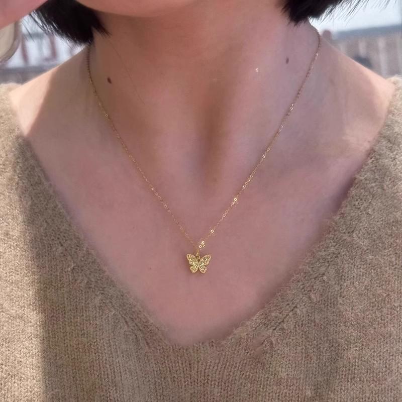 Golden Fish Scale Butterfly Necklace - Women’s 2025 Exquisite Summer Collarbone Chain, Light Luxury, High-End Design.