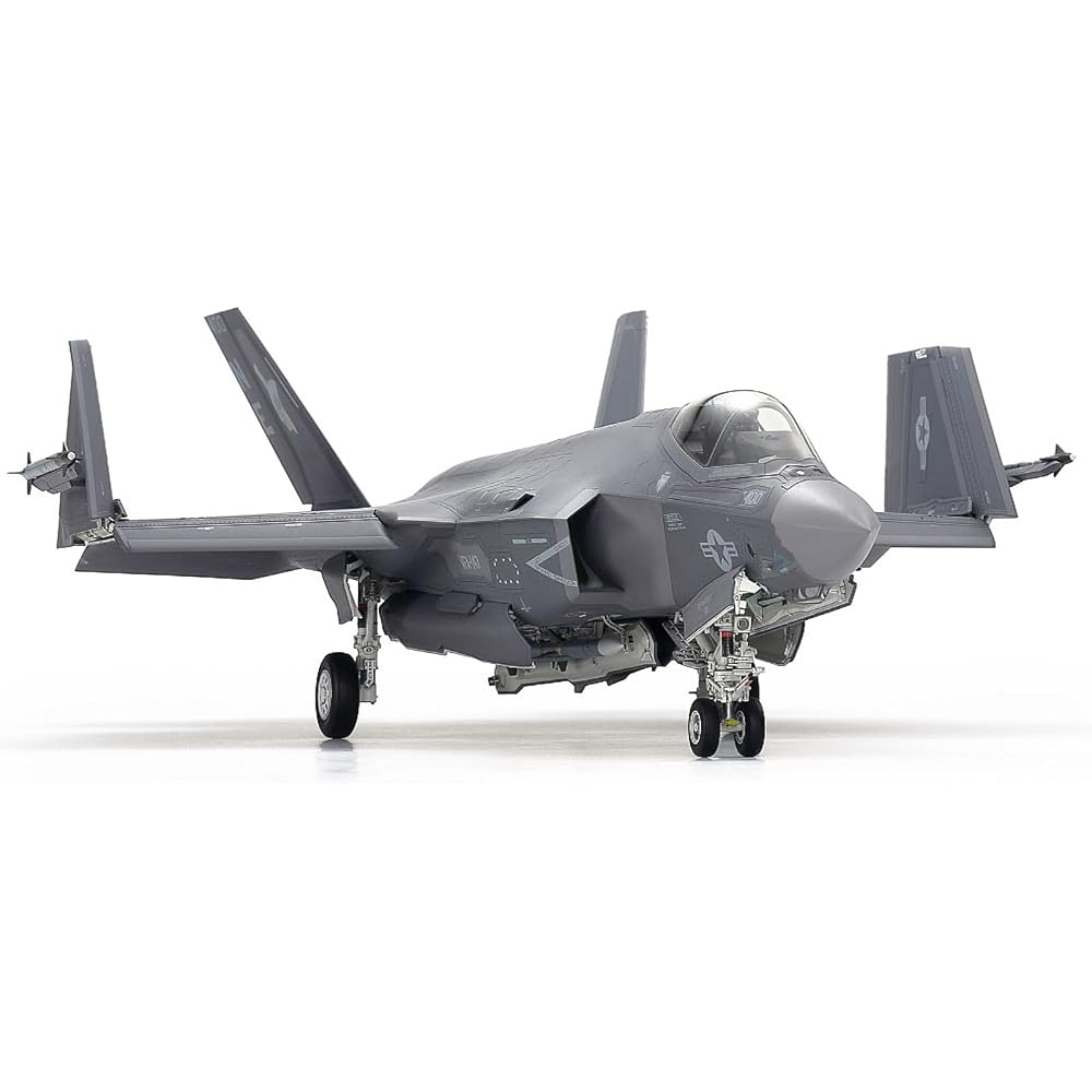 Tamiya (TAMIYA) 1/48 Masterpiece Series No. 127 Lockheed Martin F-35C Lightning II Plastic Model ...