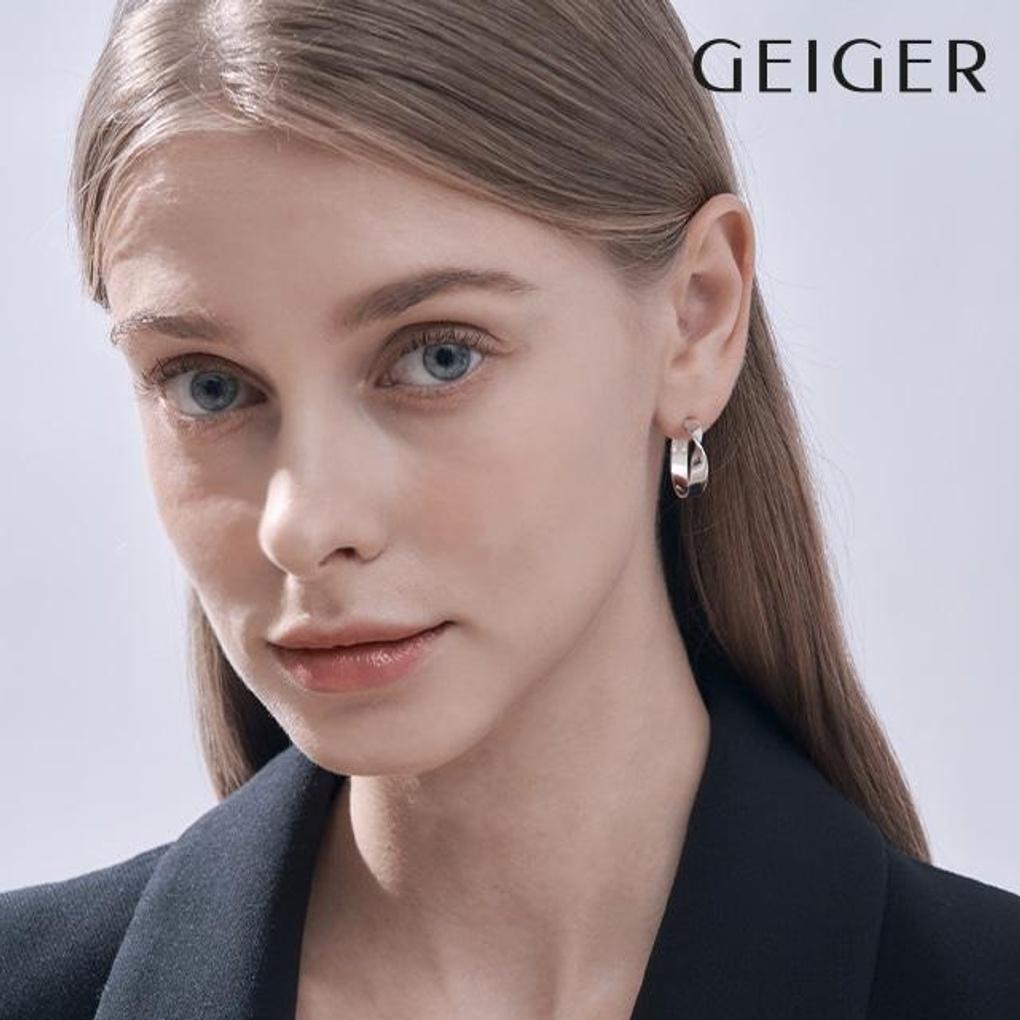 White Wide Earrings GISVEE116