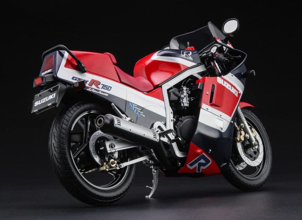 Hasegawa 1/12 Suzuki GSX-R750 G Model Kit GR71G Red Blue Plastic