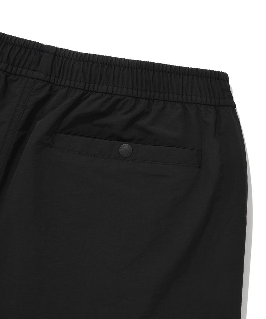COVERNAT Windbreaker Shorts Black