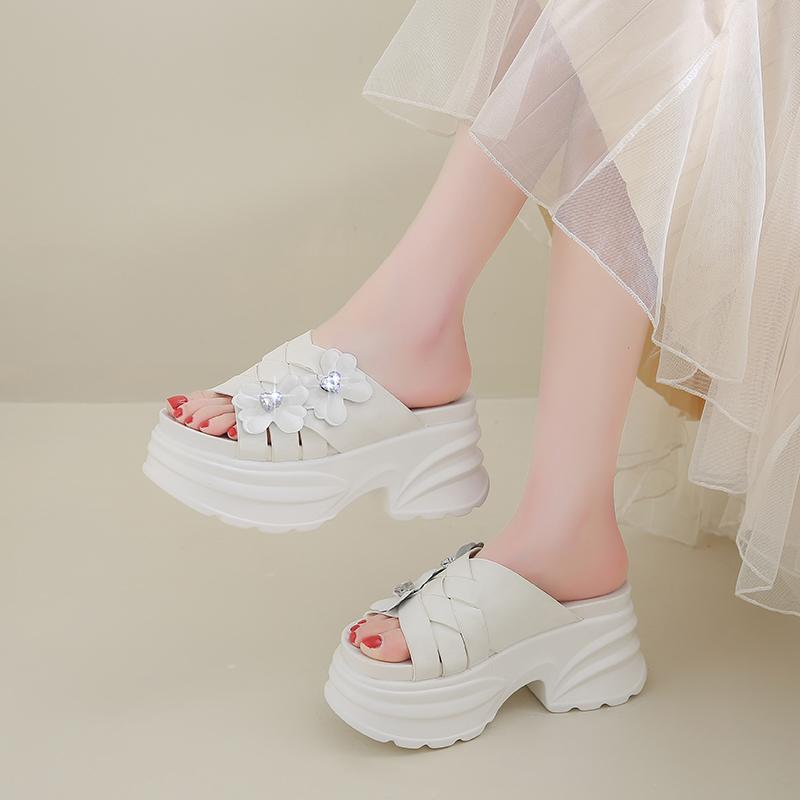 Fashion 8CM Fashion Crystal Platform High Slippers Women Open Toe Wedges Sandals Summer Soft Slipper Indoor Outdoor Leisure Beach Shoes