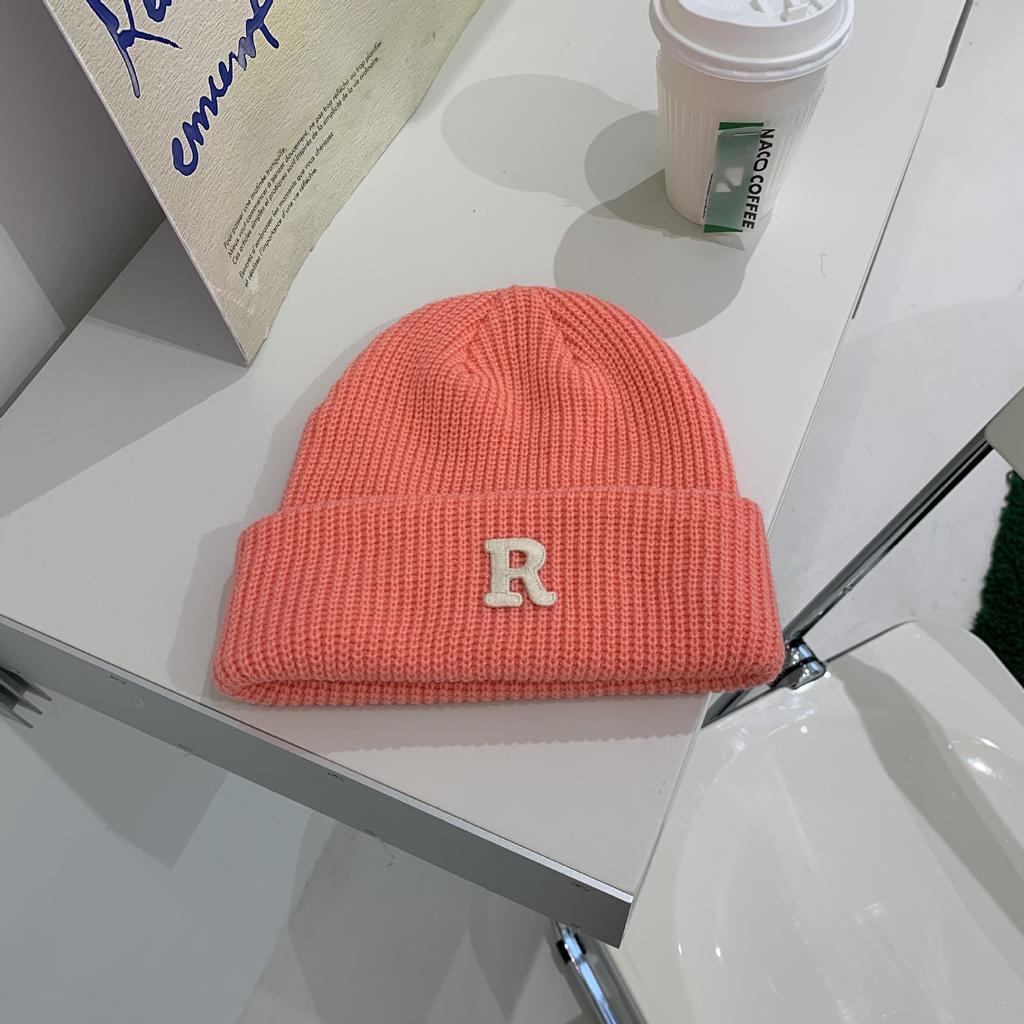 Shout/Grandma Chen versatile letter knitted wool hat children autumn and winter warm fashion headhat