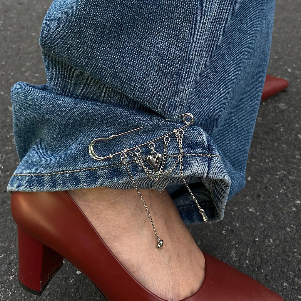 Design Love Heart Pendant Pants Anklet Decorative Shortening Pin, Wind Metal Chain Brooch