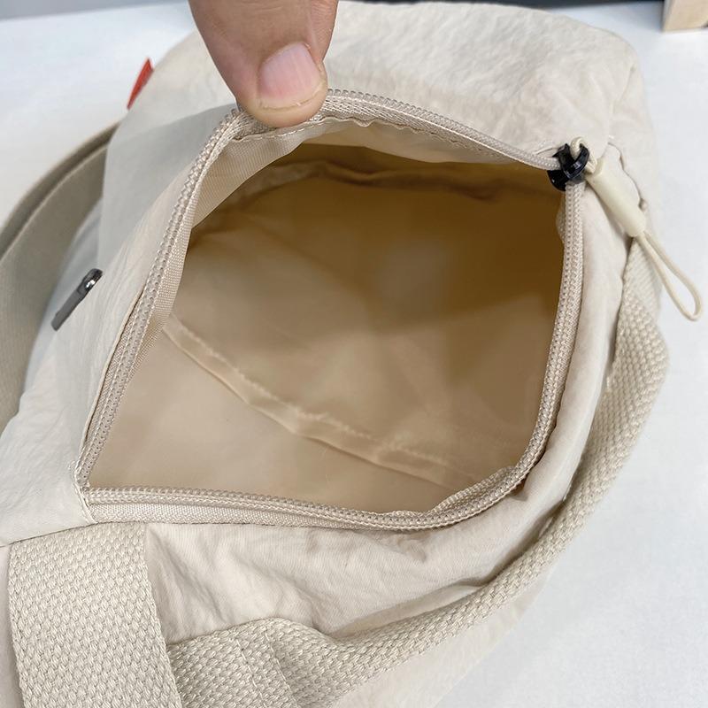 New men's and women's solid color simple messenger bag casual fashion sports style shoulder bag outdoor travel chest bag