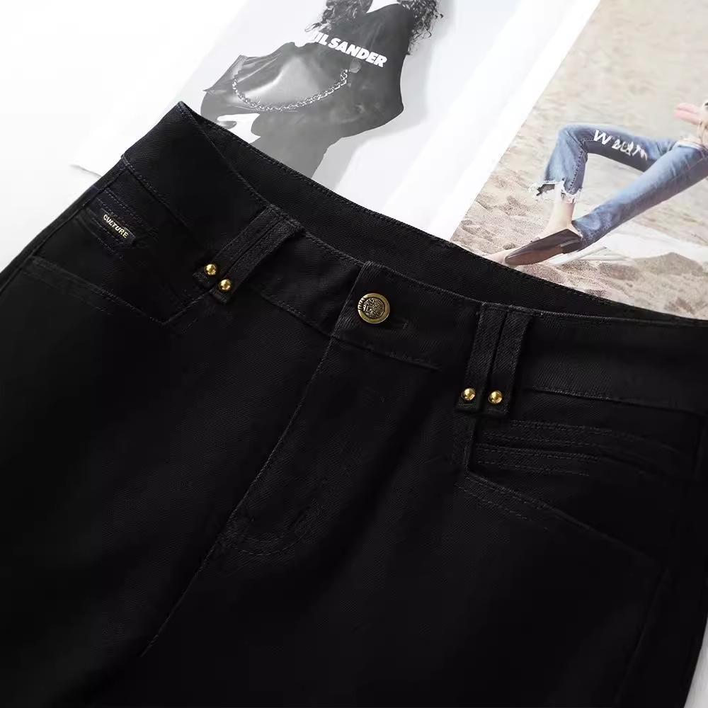 High-Waisted Slim Fit Micro-Flare Jeans: Stylish, Versatile, and Comfortable Casual Horseshoe Pants