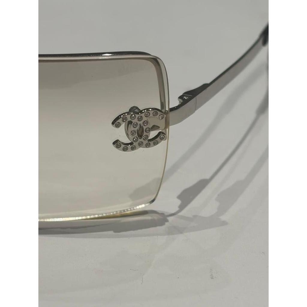 Used [Extremely Beautiful Item] CHANEL Sunglasses Rhinestone Here Mark