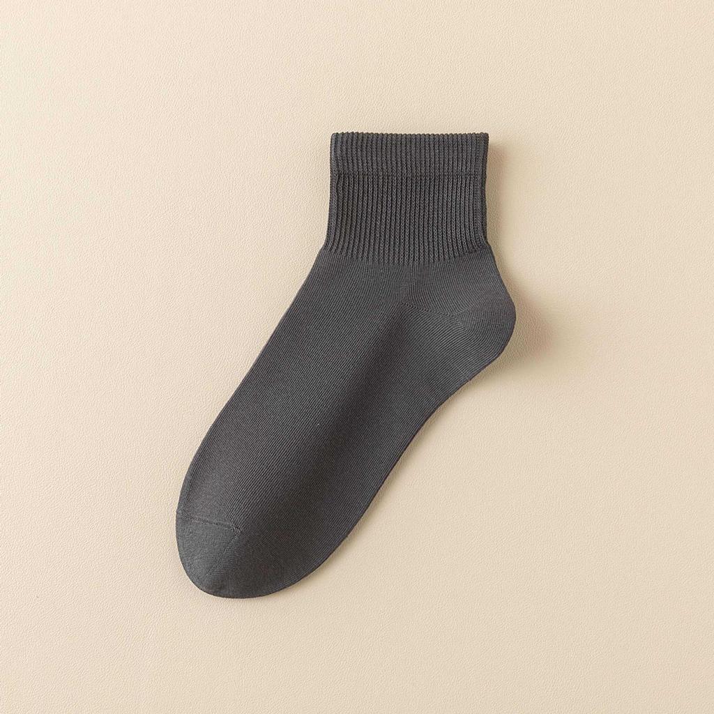 Men's Breathable Anti-Pilling Cotton Ankle Socks - Sweat-Absorbent and Solid Color with Seamless Toe