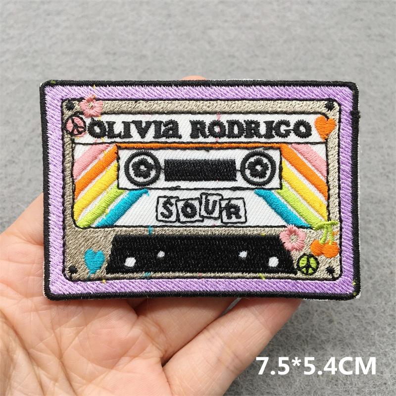 Music Optical Disc Embroidered Rock Patches On Clothes Headset Guitar Stripes Iron On Patches For Clothing Diy Appliques